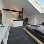 Bright Duplex On 3 Floors Apartment *