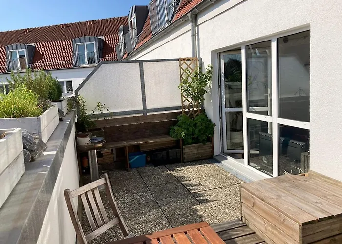 Bright Duplex On 3 Floors *